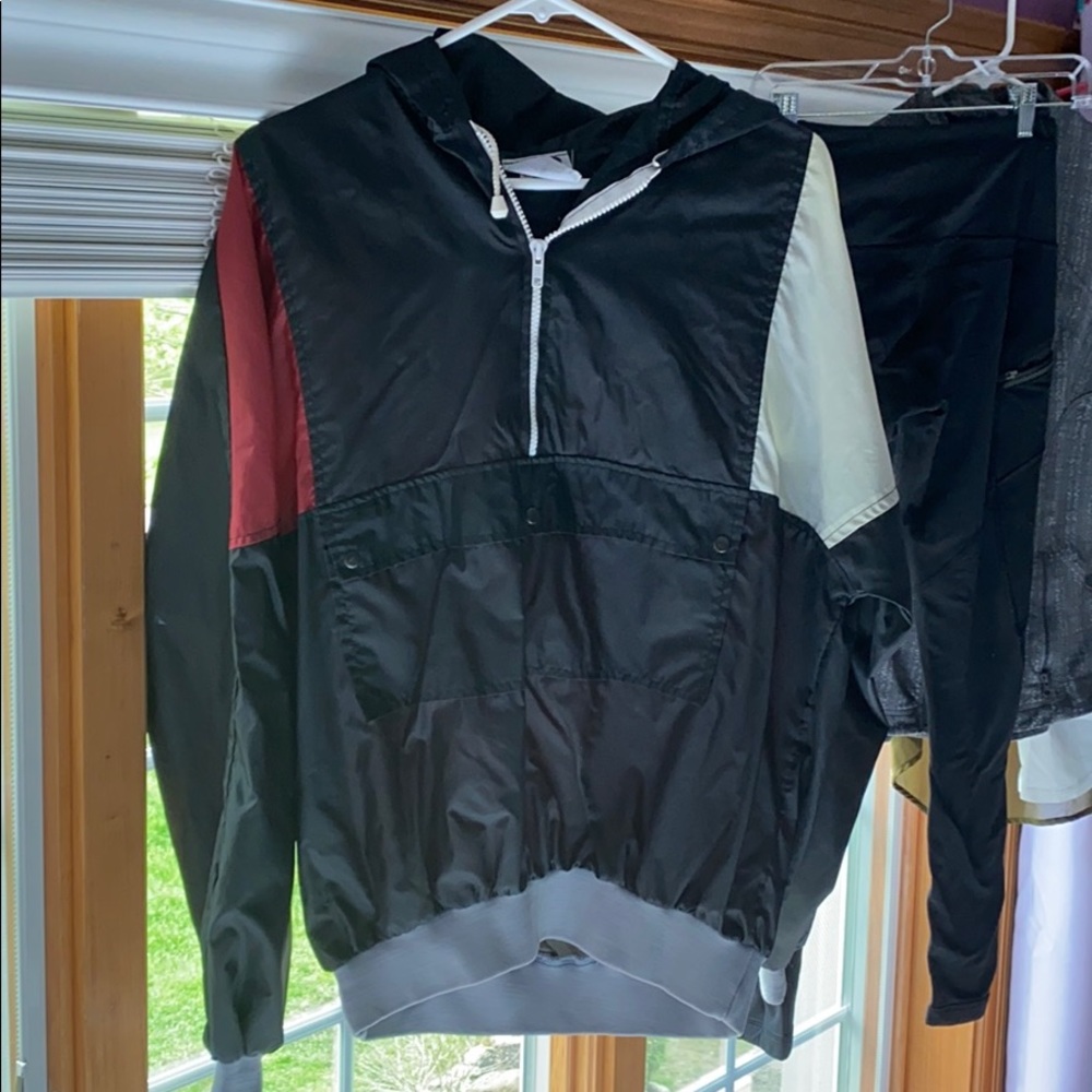 Vintage Black Windbreaker sz L